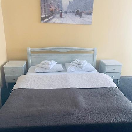 Euro Hotel Hostel โคเวล ภายนอก รูปภาพ